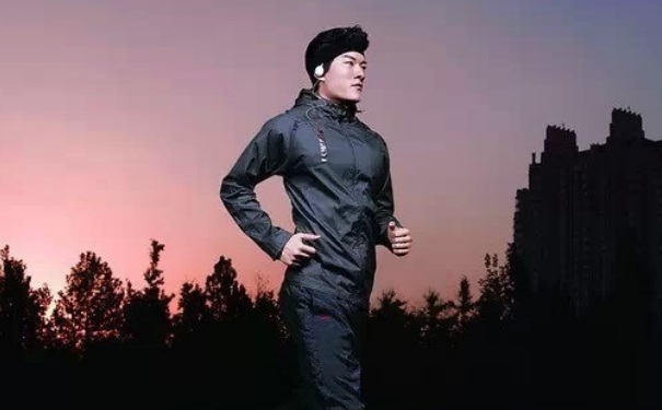 晚上運(yùn)動(dòng)完可以吃東西嗎？晚上運(yùn)動(dòng)完吃什么比較好？(1)