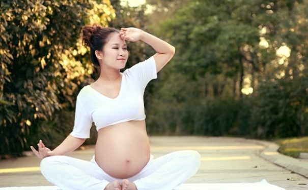 孕婦瑜珈的注意事項(xiàng)？誰(shuí)不適合孕婦瑜珈？(1)