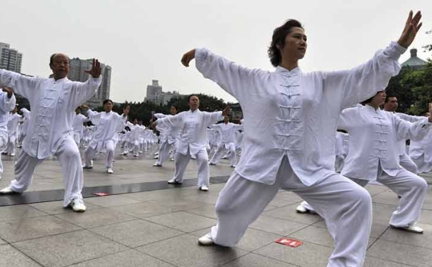 早起做什么運(yùn)動好？早起做什么養(yǎng)生操？(1)