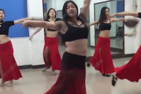 140斤女生跳肚皮舞，肚皮舞也不能瘦腰嗎(2)