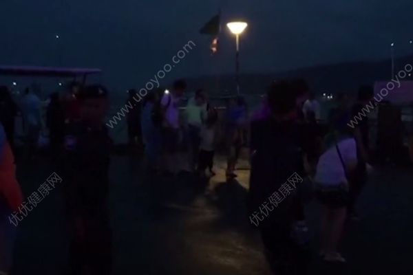 普吉島翻船事故致1死53失蹤，多為中國人(3)