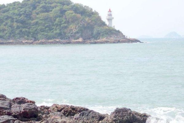 女子海漂28小時(shí)獲救，靠浮筒漂流超過(guò)10公里(4)