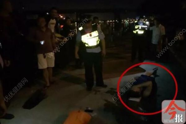 男子深夜散步發(fā)現(xiàn)河面漂來一名女子，身上散發(fā)酒氣(1)