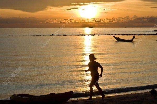 女游客深海漂流15小時獲救：剛學(xué)會游泳(4)