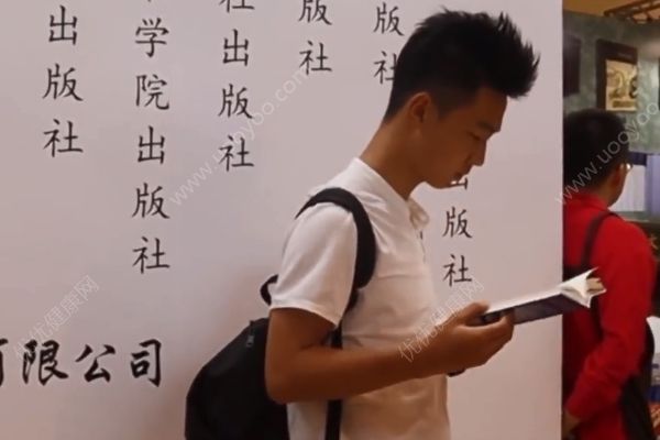 全家旅游每年要花三十萬，14歲男生游遍10多個國家(4)