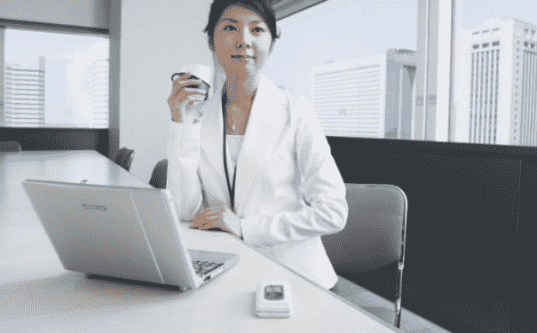 白領(lǐng)久坐怎么緩解？白領(lǐng)久坐如何緩解好？(1)