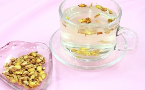 什么人適合喝黃芪泡水？黃芪搭配什么泡水喝最好？(1)