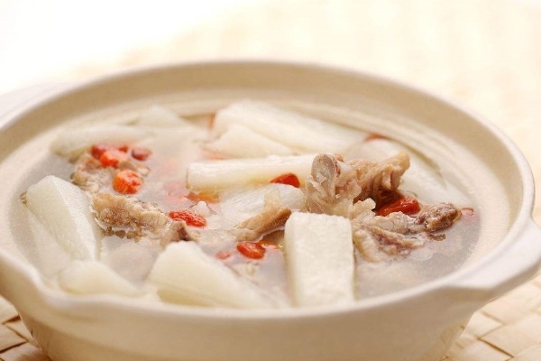 冬季養(yǎng)生這些湯來幫忙，冬季養(yǎng)生要遵循哪些原則？(1)