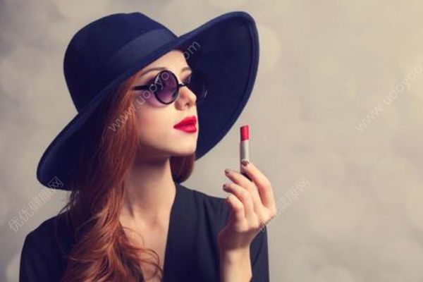 吃口紅會(huì)傷身體嗎？女人到底會(huì)吃掉多少口紅？(3)