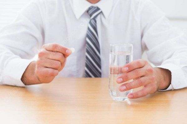 牙齦增生，口腔潰瘍與長期吃降壓藥有關系嗎？(3)