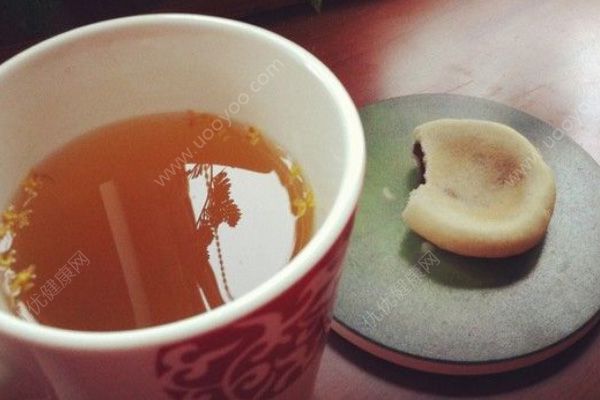去皺紋吃什么最有效？早晨喝一杯皺紋全無(wú)(2)