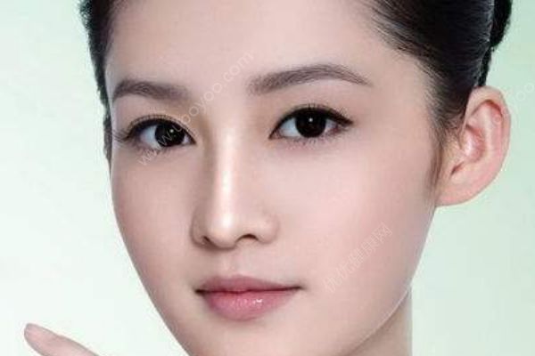 眼袋到底是怎么形成的？造成眼袋的元兇是手機？(2)
