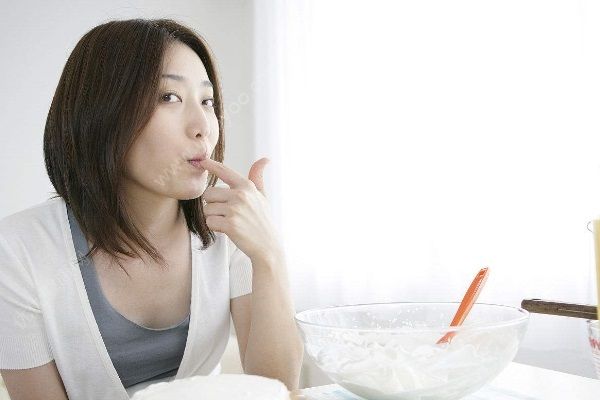 女生哪些不良習(xí)慣會(huì)讓自己變胖？影響身材的壞習(xí)慣要戒掉！(3)