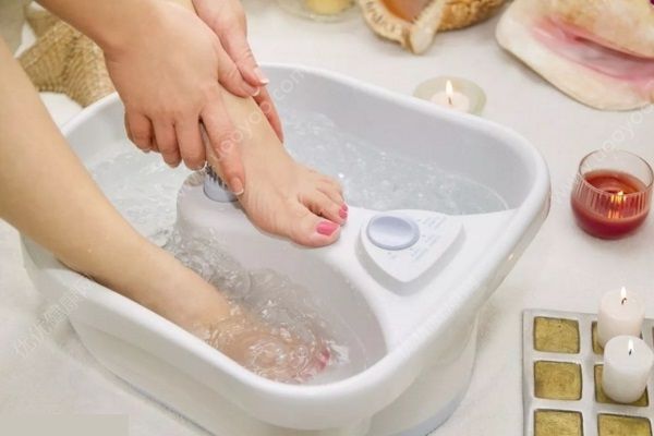 女人用什么泡腳好？女人泡腳有什么注意事項？(1)