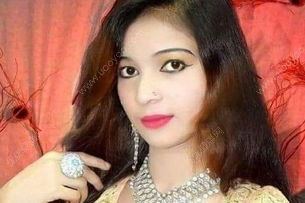 女歌手拒絕共舞遭槍殺，腹中還有8個月胎兒！(1)