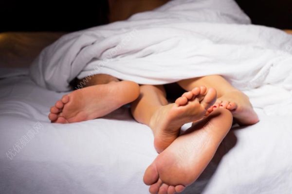 試婚期發(fā)現(xiàn)男方“不行”，男方父母堅持自然受孕(3)