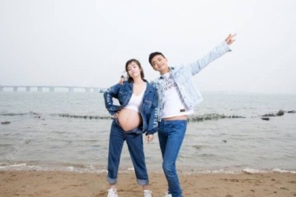 李佳航李晟得子升級當(dāng)爸媽，新手爸媽如何照顧孩子？(3)