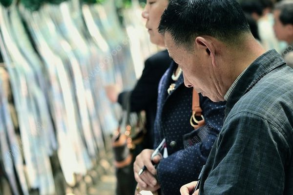 以病要挾復(fù)旦女兒回家相親：你再不回來，我就死了(4)