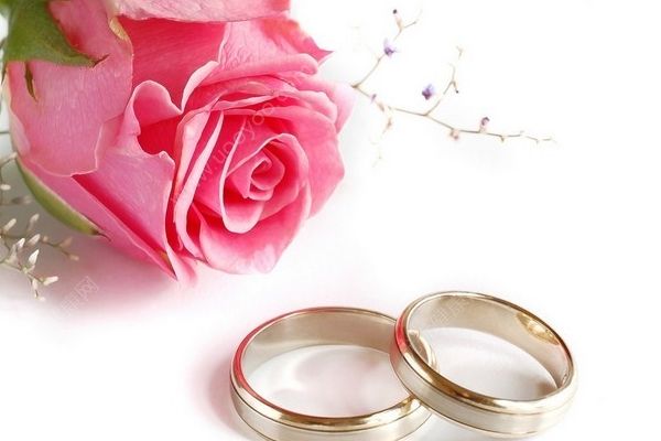父母拒絕提供戶口給女兒領(lǐng)證結(jié)婚，女兒起訴后勝訴(3)