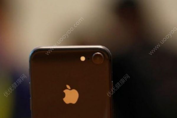 蘋果2018年推出升級(jí)版iPhone X，怎樣擺脫睡前玩手機(jī)的壞習(xí)慣？(3)