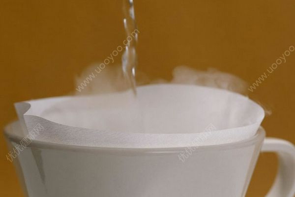 千萬別再勸別人多喝熱水！有可能是在害Ta(1)