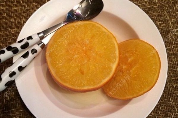 冰糖蒸橘子的功效有哪些？吃橘子有哪些需要注意的地方？(2)
