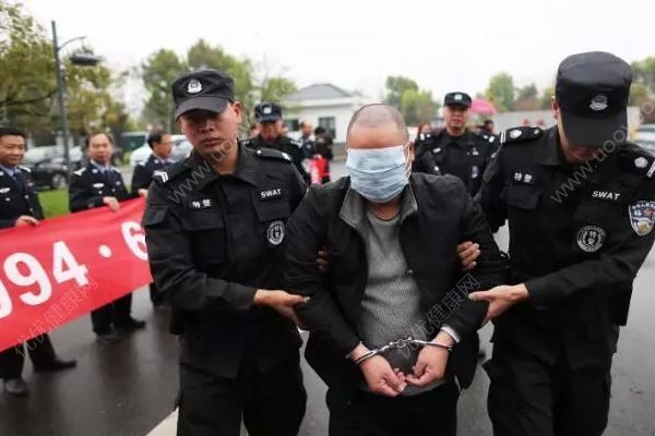 一顆楊梅引發(fā)命案后，他中巨額彩票不敢花(1)