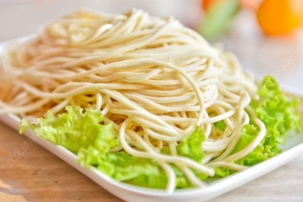 博士寫論文解釋科學(xué)搟面，手搟面怎么做更勁道？(4)