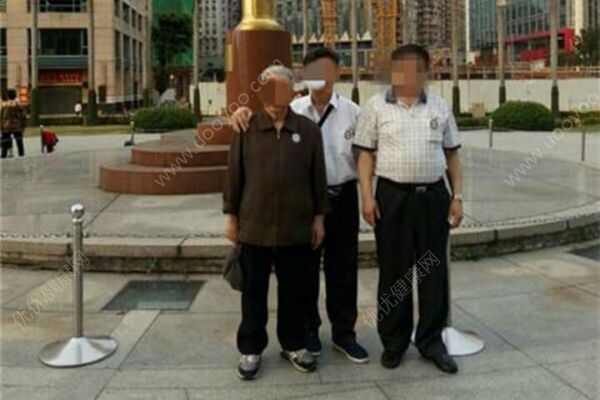 老人參加低價(jià)團(tuán)猝死:兩次提身體不適仍被要求逛店(1)