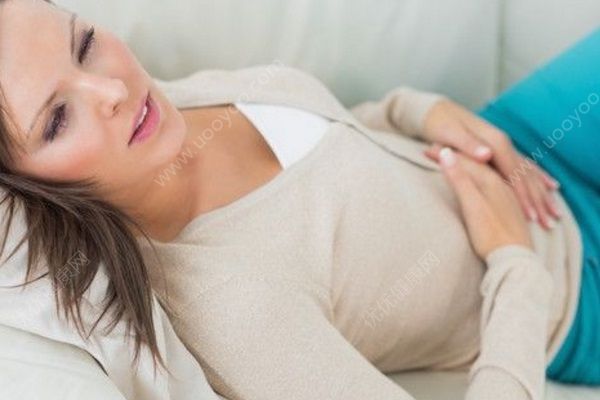 69歲大媽患婦科腫瘤肚鼓如球，醫(yī)生抽出30多升囊液(4)