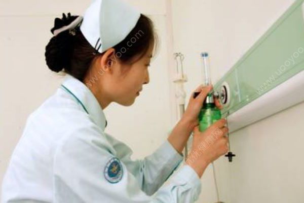 89歲老人住院6天吸氧278小時？醫(yī)院：失誤，記錯了(3)