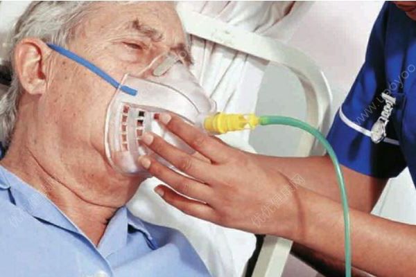 89歲老人住院6天吸氧278小時？醫(yī)院：失誤，記錯了(4)
