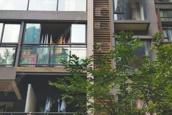 成都一小區(qū)暗藏84家小旅館，業(yè)主聯(lián)合物業(yè)抵制了7年(2)