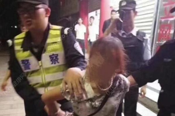 云南5歲女童失聯(lián)9小時(shí)，找到時(shí)頭發(fā)被剃光衣服被換(1)