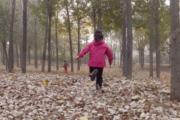 云南5歲女童失聯(lián)9小時(shí)，找到時(shí)頭發(fā)被剃光衣服被換(4)