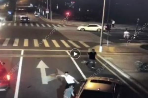 寶馬男砍人反被殺，律師：騎車男子超防衛(wèi)過當范疇(1)