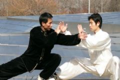 練習(xí)太極拳有哪些注意事項(xiàng)？太極拳對(duì)環(huán)境有哪些要求？[圖]