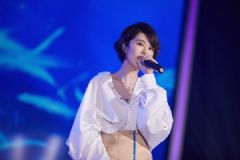 郁可唯上《歌手》美腿惹人羨慕，女生春天如何瘦腿？[多圖]
