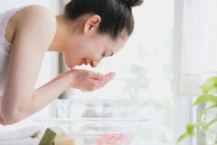 肌膚怎樣才能變得水潤？這三個步驟讓你的肌膚喝飽水！[多圖]
