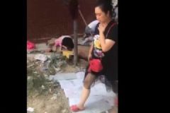 3歲女孩27樓墜下砸中樓下納涼男子，兩人均不幸身亡[多圖]