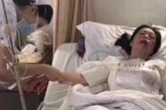 小學(xué)生謊稱挨揍，家長暴打班主任[多圖]