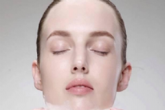 堅(jiān)持美白皮膚少不了美白產(chǎn)品，美白護(hù)膚品成分對(duì)比[圖]