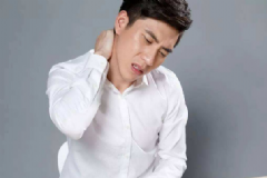 上班族頸椎疼怎么辦？上班族怎么緩解久坐危害？[多圖]