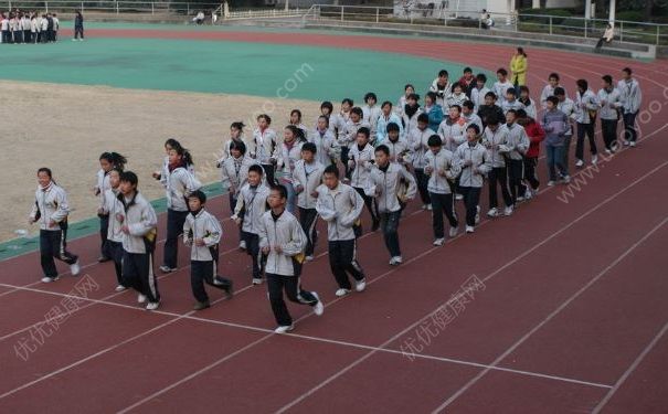 1000米測試中突然倒地，為什么跑步會猝死？(2)