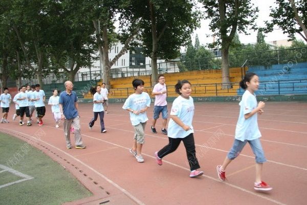 跑步吐了怎么辦？跑步想吐怎么回事？(5)