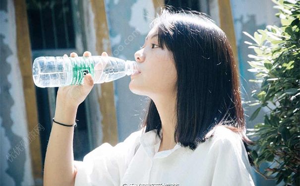 女生去健身房需要帶什么？女生去健身需要準備什么？(3)
