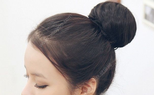 柳巖扎哪吒頭健身 健身什么發(fā)型比較合適？(2)