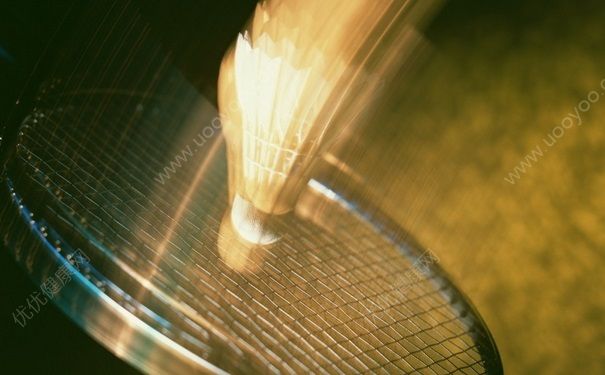 羽毛球線斷了還能打嗎？羽毛球拍線斷了還能打嗎？(2)