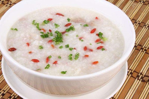 幾款補血養(yǎng)顏粥讓女人氣色好  擺脫黃臉婆食療效果好！(3)