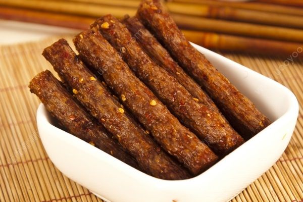 少年吃15包辣條搶救14小時(shí)未清醒，吃辣條的危害你可知？(1)
